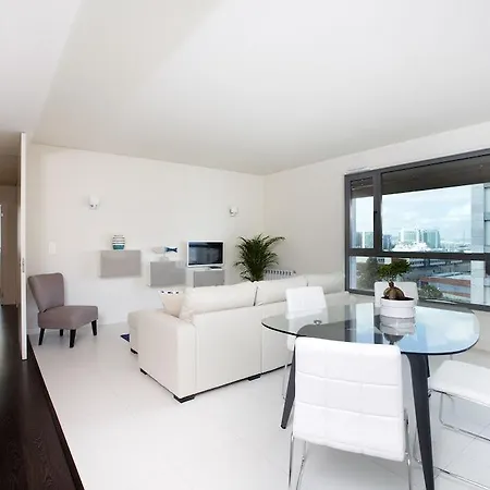 Apt In Marina - Parque Das Nacoes 3*