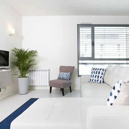 Apt In Marina - Parque Das Nacoes Hotel